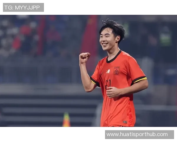 关键战役中帅惟浩头球破门完成帽子戏法邝兆镭助攻国少队3-0领先